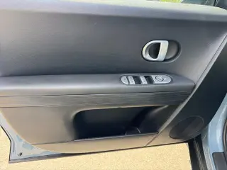Hyundai IONIQ 5 2024 SE Standard Range 4dr Crossover