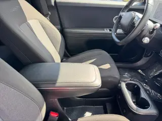 Hyundai IONIQ 5 2024 SE Standard Range 4dr Crossover