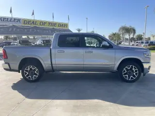 Ram 1500 2025 4x4 Laramie 4dr Crew Cab 5.6 ft. SB Pickup