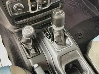 Jeep Wrangler Unlimited 2021 4x4 Willys 4puerta SUV
