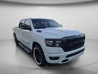 Ram 1500 2022 4x2 Big Horn 4p Camioneta de cabina completa 5.6 ft. SB