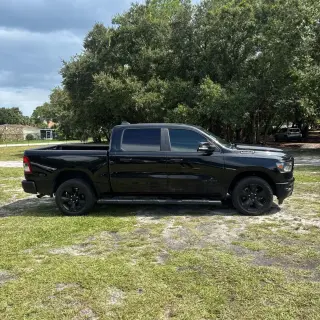 Ram 1500 2019 4x4 Big Horn 4p Puerta de Camioneta de Tripulación 5.6 ft. SB