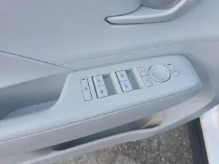 Hyundai KONA 2025 AWD SEL 4dr Crossover