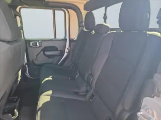 Jeep Gladiator 2022 4x4 Sport 4dr Cabina de tripulação 5.0 ft. AB