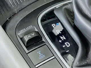 Hyundai KONA 2025 AWD SEL 4dr Crossover de Cross