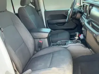 Jeep Wrangler 2023 4x4 Sport S 4p SUV