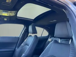 Lexus UX 250h 2020 AWD 4p Crossover