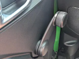 Jeep Wrangler 2018 4x4 Sport 2p SUV (versión de mitad de año)