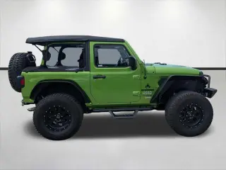 Jeep Wrangler 2018 4x4 Sport 2p SUV (versión de mitad de año)