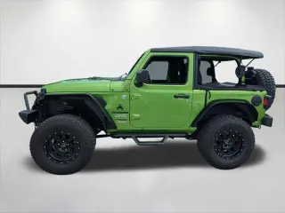 Jeep Wrangler 2018 4x4 Sport 2p SUV (versión de mitad de año)