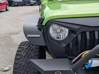 Jeep Wrangler 2018 4x4 Sport 2p SUV (versión de mitad de año)