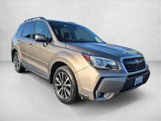 Subaru Forester 2017 4x4 2.0XT Touring 4p Vagonete