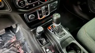 Jeep Wrangler 2024 4x4 Sport SUV de 4 puertas