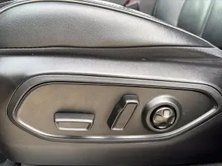 Jeep Grand Cherokee 2022 4x4 Overland 4p SUV (lanzamiento a mitad de año)