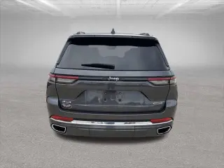Jeep Grand Cherokee 2022 4x4 Overland 4p SUV (lanzamiento a mitad de año)