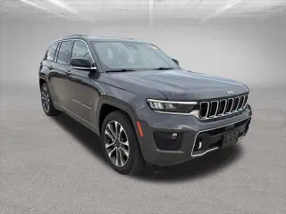 Jeep Grand Cherokee 2022 4x4 Overland 4p SUV (lanzamiento a mitad de año)