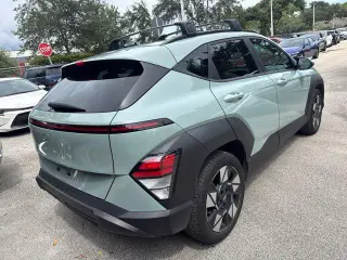 Hyundai KONA 2024 SEL 4dr Crossover