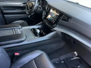 Jeep Wagoneer 2024 4x4 Serie II 4p SUV