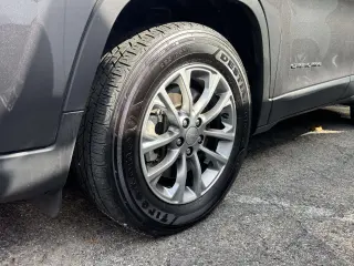 Jeep Cherokee 2022 4x4 Latitude Lux 4dr SUV