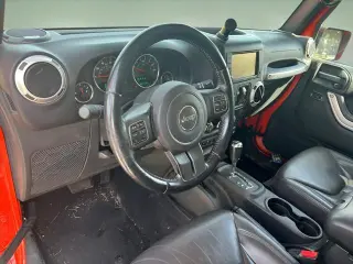 Jeep Wrangler Unlimited 2015 4x4 Sahara 4p SUV