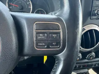 Jeep Wrangler Unlimited 2015 4x4 Sahara 4p SUV