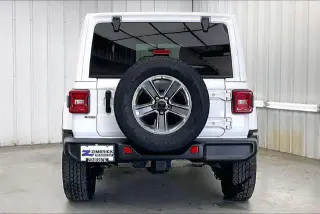 Jeep Wrangler Ilimitado 2021 4x4 Sahara SUV de 4 puertas
