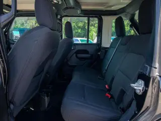 Jeep Wrangler 2023 4x4 Sport 4dr SUV