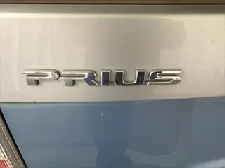 Toyota Prius enchufable híbrido 2015 4p Hatchback