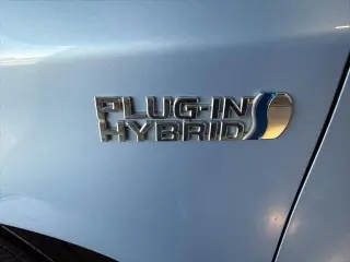 Toyota Prius enchufable híbrido 2015 4p Hatchback