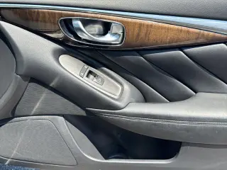 INFINITI Q50 2018 Tracción Total 2.0T Luxe Sedán 4p