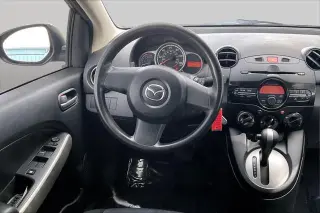 Mazda Mazda2 2014 Deportivo 4p Hatchback 5M