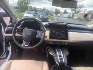 Honda Clarity Plug-In Hybrid 2021 Touring 4p Sedan