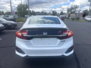 Honda Clarity Plug-In Hybrid 2021 Touring 4p Sedan