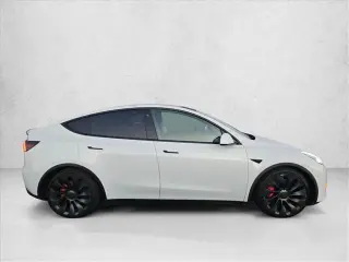 Tesla Modelo Y 2022 AWD Performance 4dr Crossover