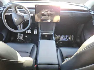 Tesla Model Y 2023 AWD Performance 4p Crossover