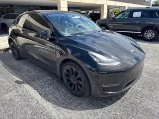 Tesla Model Y 2022 tracción en las cuatro ruedas rango largo 4p Crossover