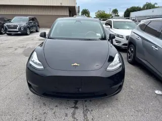 Tesla Model Y 2022 tracción en las cuatro ruedas rango largo 4p Crossover
