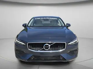 Sedán Volvo S60 2020 T5 Momentum 4dr