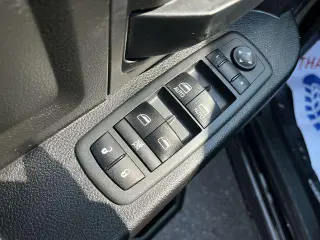 Ram 1500 Clásico 2019 4x4 Express 4dr Quad Cab 6.3 ft. SB Pickup