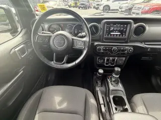 Jeep Wrangler 2023 4x4 Willys 4xe SUV 4p