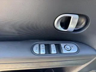 Hyundai IONIQ 5 2024 SE 4dr Crossover