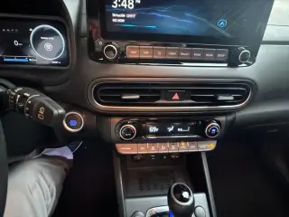 Hyundai KONA 2023 Limited 4dr Crossover