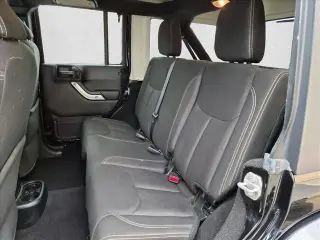 Jeep Wrangler JK Unlimited 2018 4x4 Sahara 4dr SUV