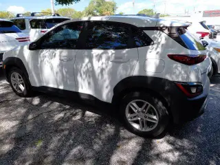 Hyundai KONA 2022 SE 4dr Crossover