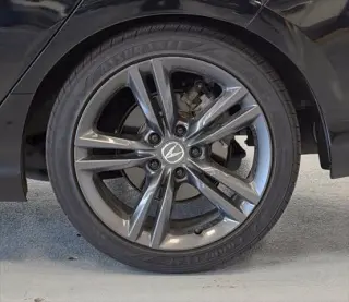 Acura Integra 2023 4dr Liftback CVT con Tecnología y Paquete A-SPEC