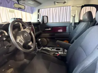 Toyota FJ Cruiser 2007 4 SUV 4WD (4L V6 5A)