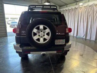 Toyota FJ Cruiser 2007 4 SUV 4WD (4L V6 5A)