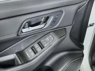 Nissan Rogue 2025 AWD SL 4p Crossover