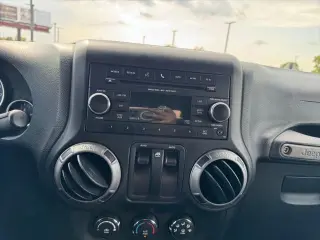 Jeep Wrangler 2012 4x4 Sport 2p SUV