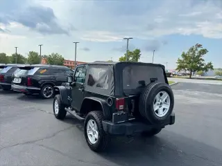 Jeep Wrangler 2012 4x4 Sport 2p SUV